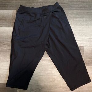 🎀 Lululemon Fold Over Capri Pants Size 4